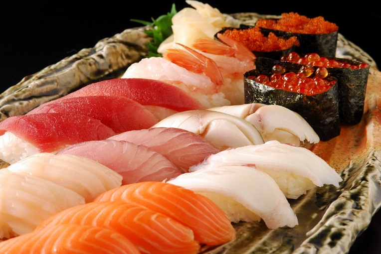 Virus corona khiến các đầu bếp sushi nổi giận