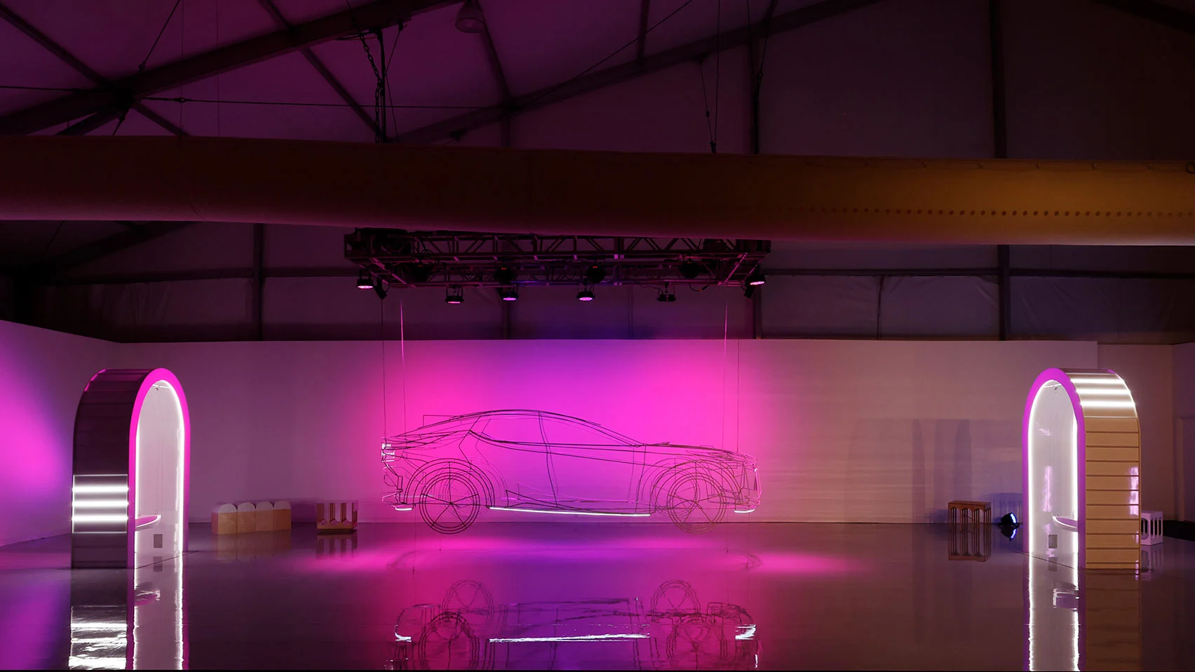Bất cứ ai cũng có thể tham gia thiết kế Lexus trên mô hình ảo 