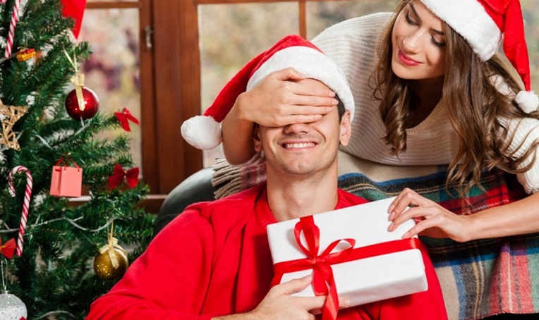 Gợi ý những món quà lý tưởng tặng chàng dịp Noel