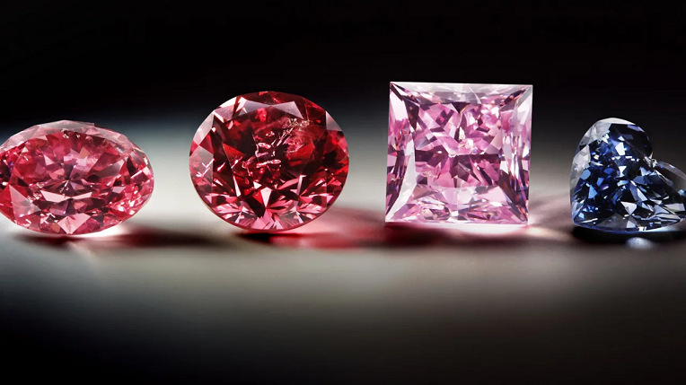 Kim cương hồng quí hiếm được hình thành từ sự tan rã của siêu lục địa?