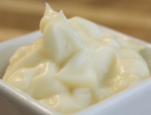 Tự làm mayonnaise không khó (Video)
