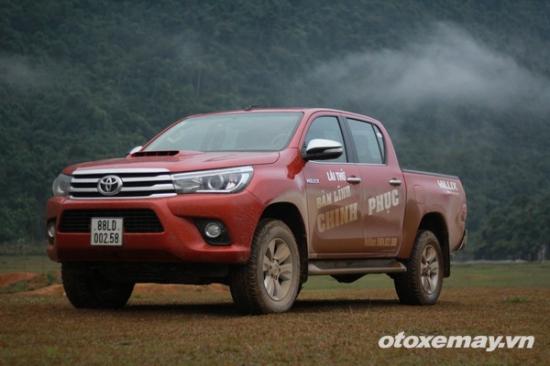 Toyota Hilux 2015 Lựa chọn tốt cho người kinh doanh